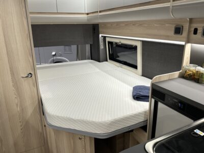 Coachman Affinity One rear French bed